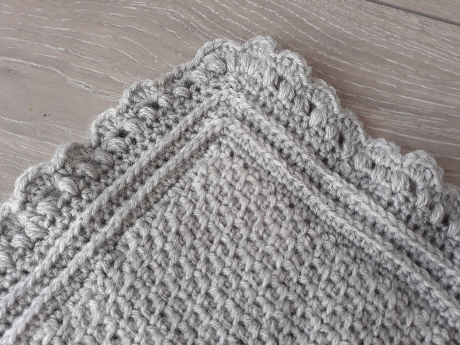 Blog-Inhaltsbild für 'Babydecke Variante 2, kostenlose Häkelanleitung'